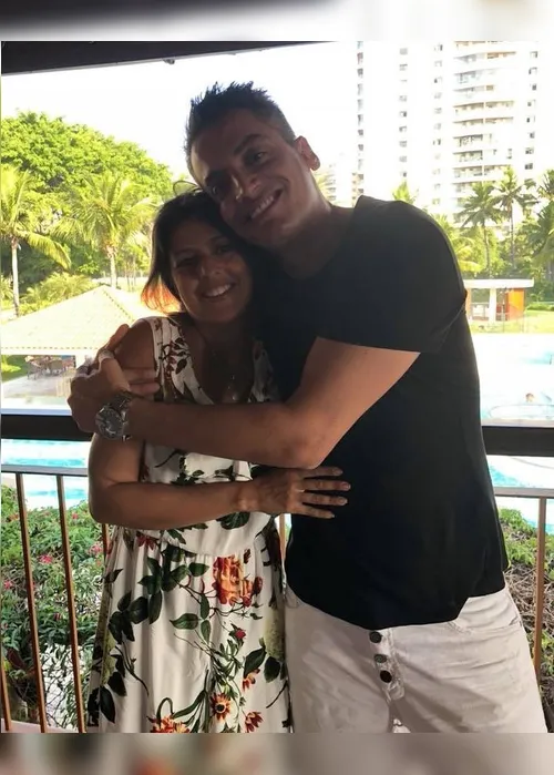 Imagem ilustrativa da imagem Após vídeo íntimo vazar, Léo Dias revela que pensou em tirar a própria vida