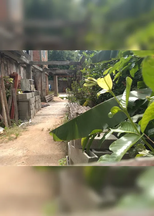 Imagem ilustrativa da imagem Instalador é baleado após suspeitos invadirem casa