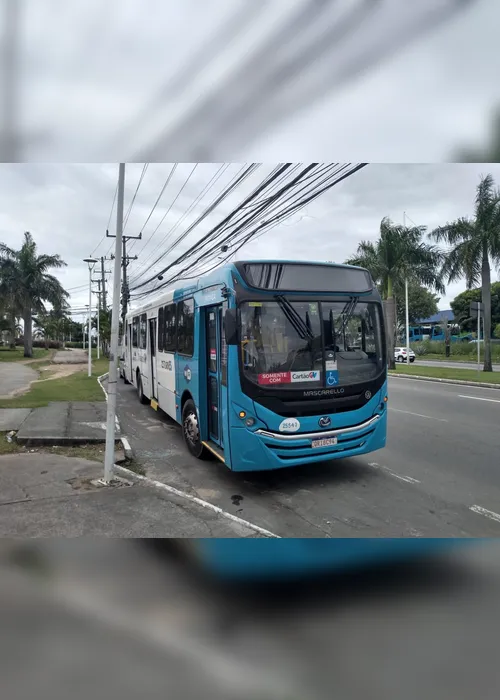 Imagem ilustrativa da imagem Passageiros de ônibus são assaltados na Rodovia do Contorno
