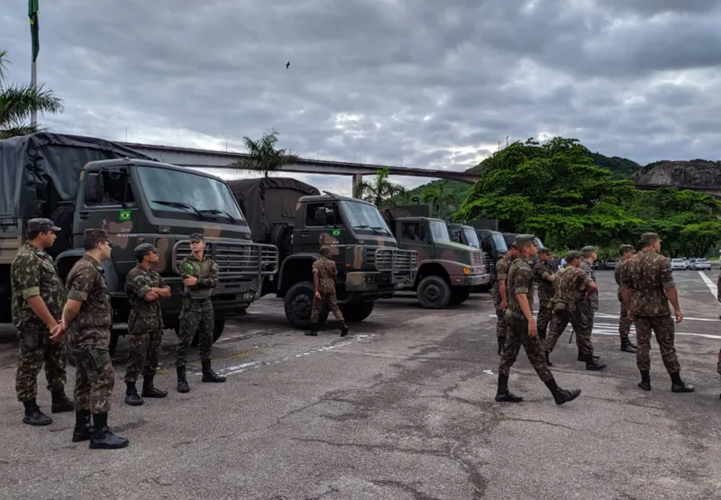 Militares se preparam para o deslocamento para a região Sul