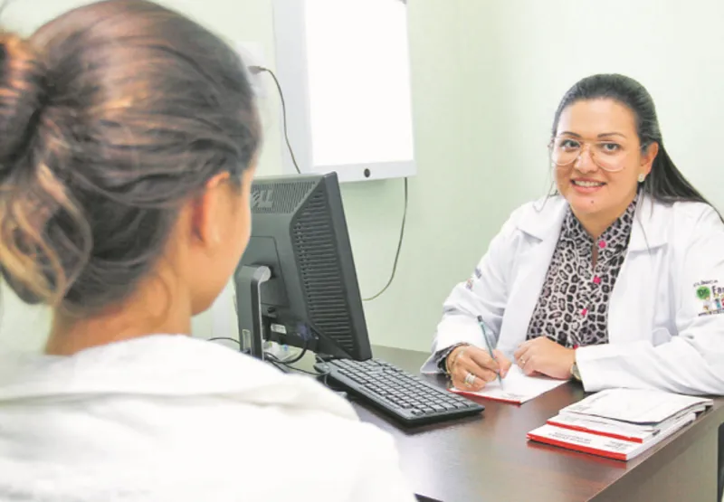 Cássia Aline Goldner, diretora de clínica que atende em Vila Velha, destacou preço acessível e agilidade