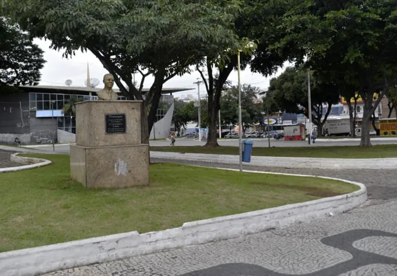 Praça Duque de Caxias já possui WiFi