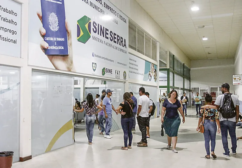 Sine da Serra oferece chances para cargos como costureira, mecânico de refrigeração e  vendedor de serviços