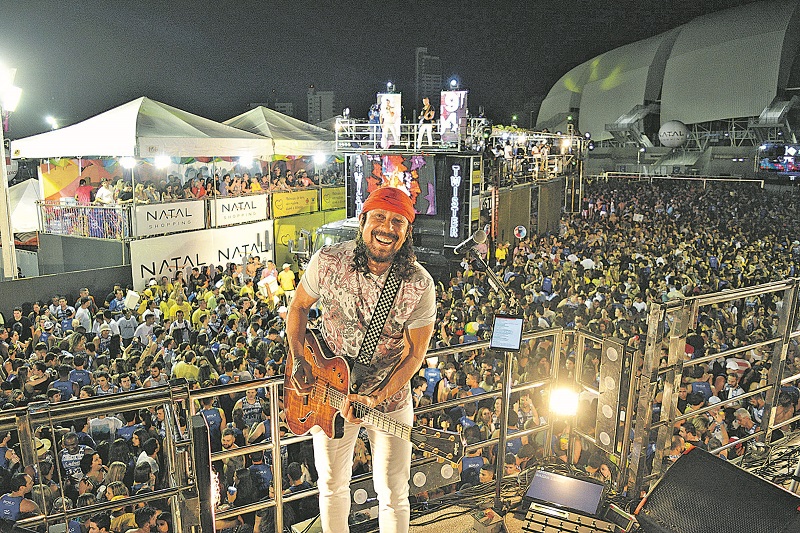 Bell puxa multidão de fãs: “Estou em clima de Carnaval o ano todo!” (Foto: Divulgação/Facebook)