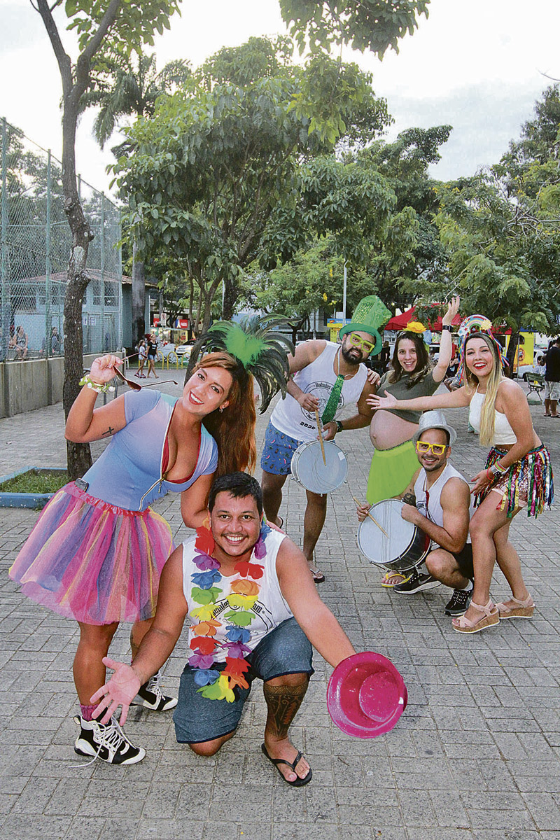 Foliões do Boêmios de Jardam: bloco que sairá nas ruas no domingo (Foto: Leone Iglesias / AT)