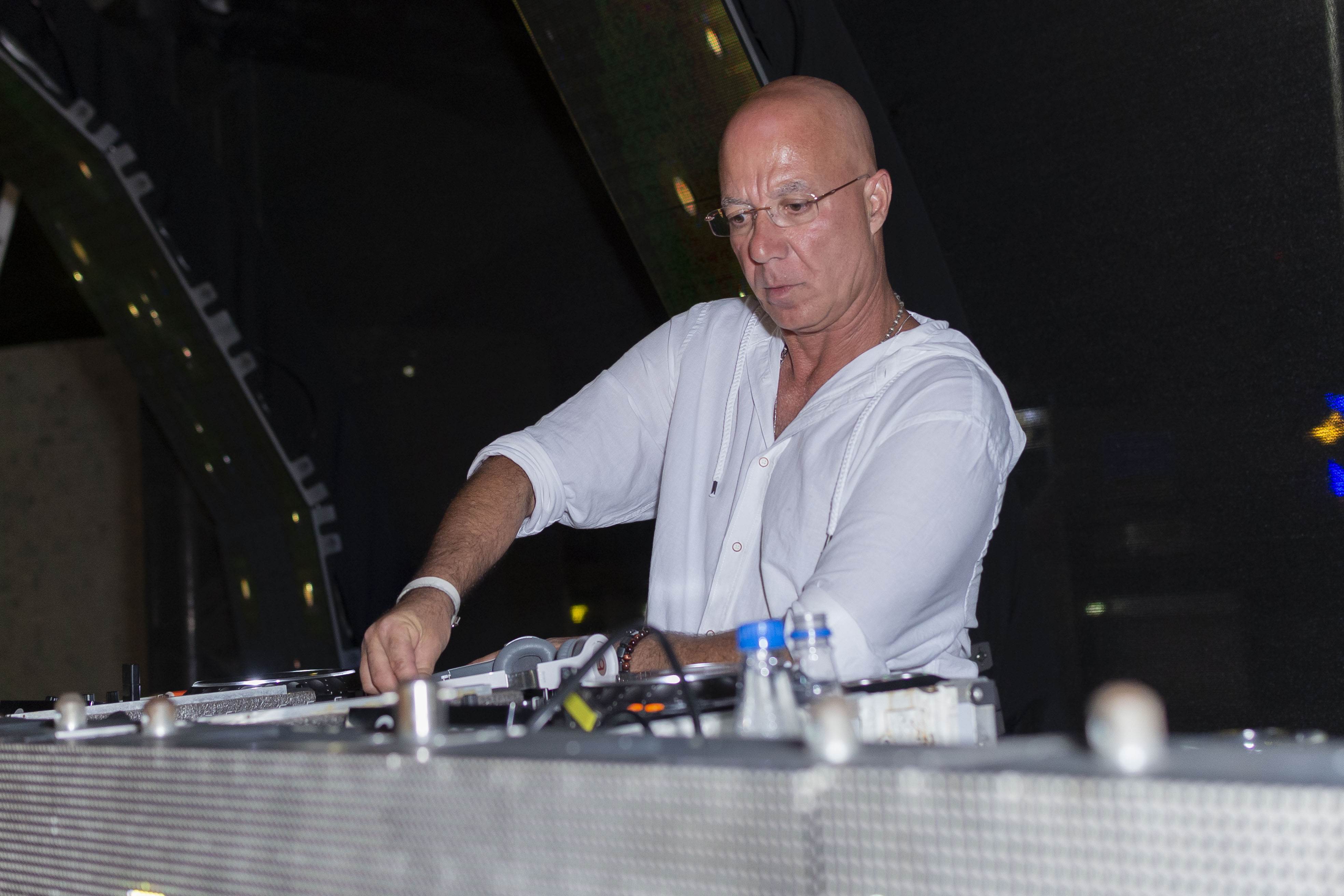 DJ Josh Simon (Foto: Divulgação)