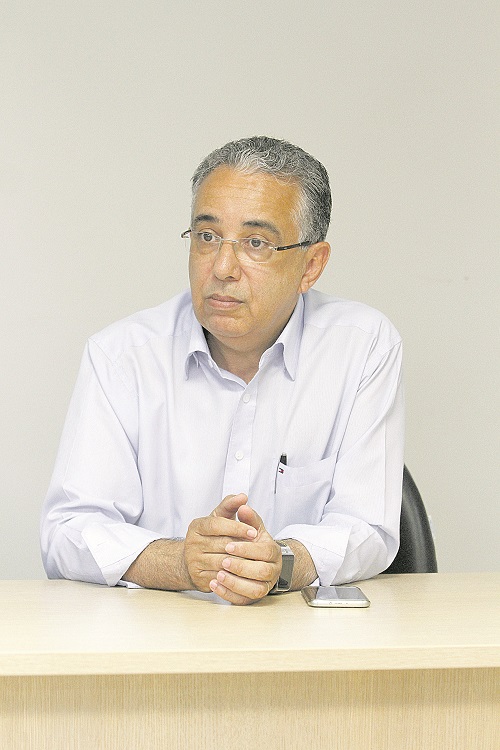 Gilton Almada, da Secretaria da Saúde: pedido de atenção aos sintomas (Foto: Antonio Cosme/AT)