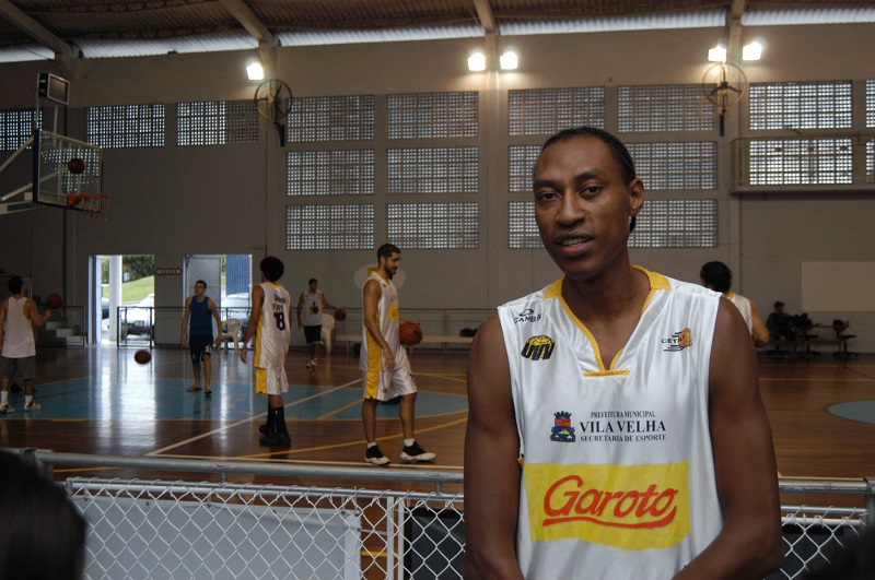 Ex-Cetaf, Jeferson Sobral já atuou com Kobe Bryant (Foto: Luiz Pajau (21/08/2008))