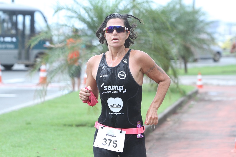 Lila Tavares briga mais uma vez pelo pódio (Foto: Beto Morais/AT)