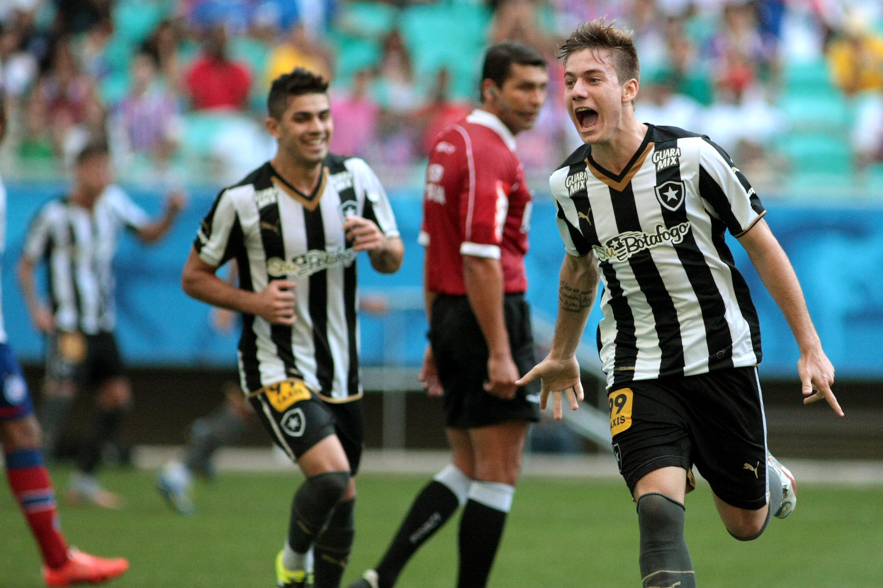 Ainda como promessa, Luís Henrique celebra gol com a camisa do Botafogo (Foto: Edson Ruiz/Estadão Conteúdo)