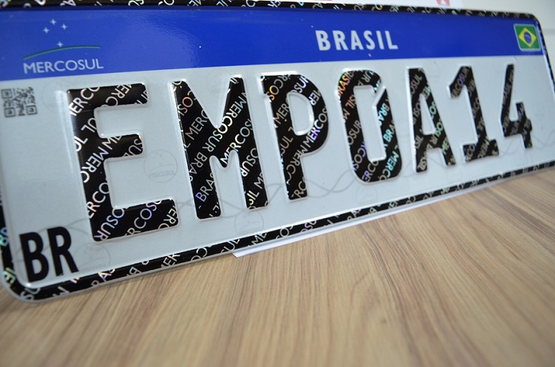 Placa padrão Mercosul (Foto: Divulgação/Detran-ES )