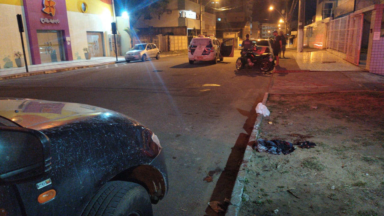 Local do crime em Vila Velha (Foto: Vítor Zucolotti / TV Tribuna/SBT)