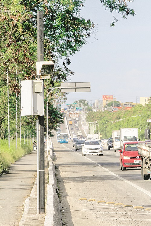 Na Reta do Aeroporto, entre Vitória e Serra, foi instalado novo radar (Foto: Dayana Souza/ AT)