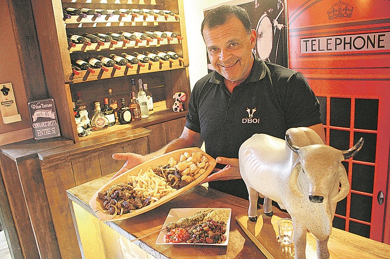 Petiscos do D'Boi  Cervejaria, Espetaria e Petiscaria (Foto: Roberta Bourguignon/AT)