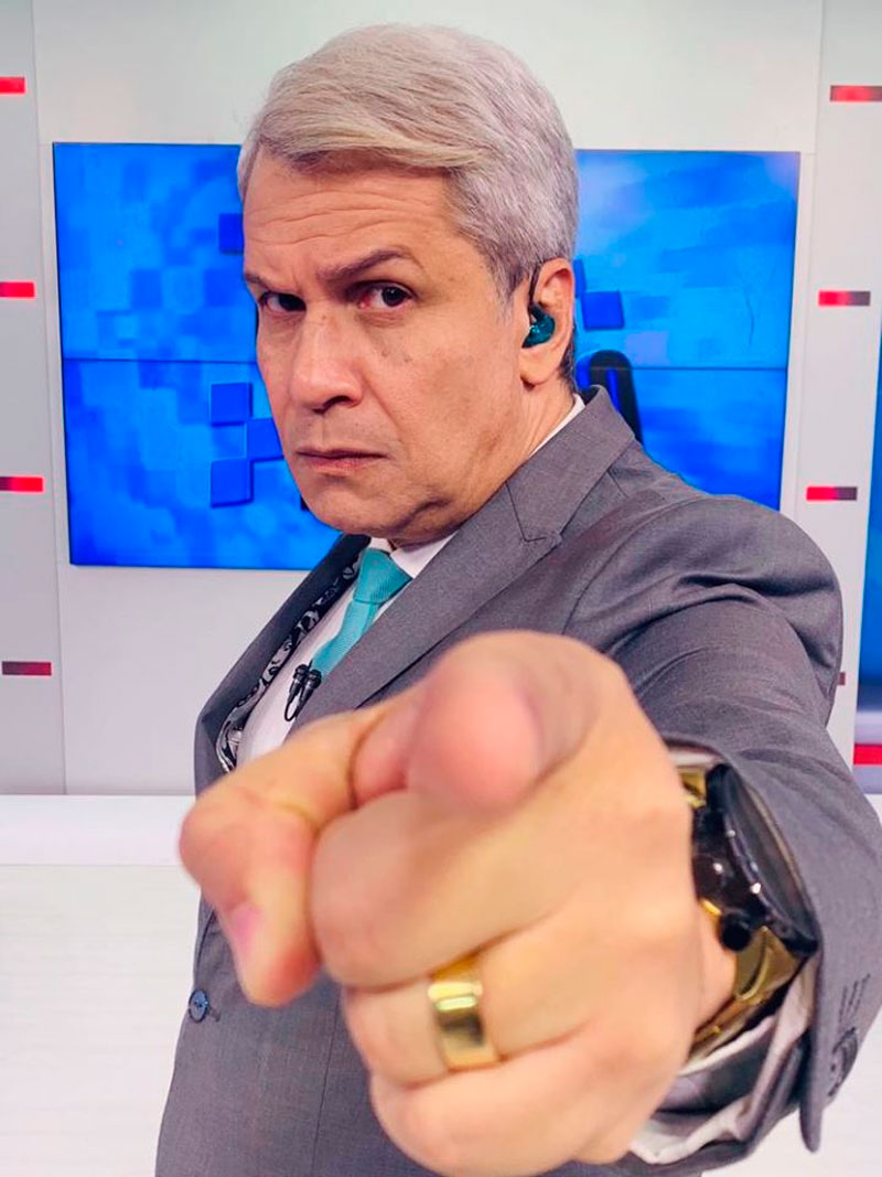Sikêra Júnior disse que a doença fez com que ele mudasse seus hábitos de saúde. (Foto: Divulgação / Facebook)
