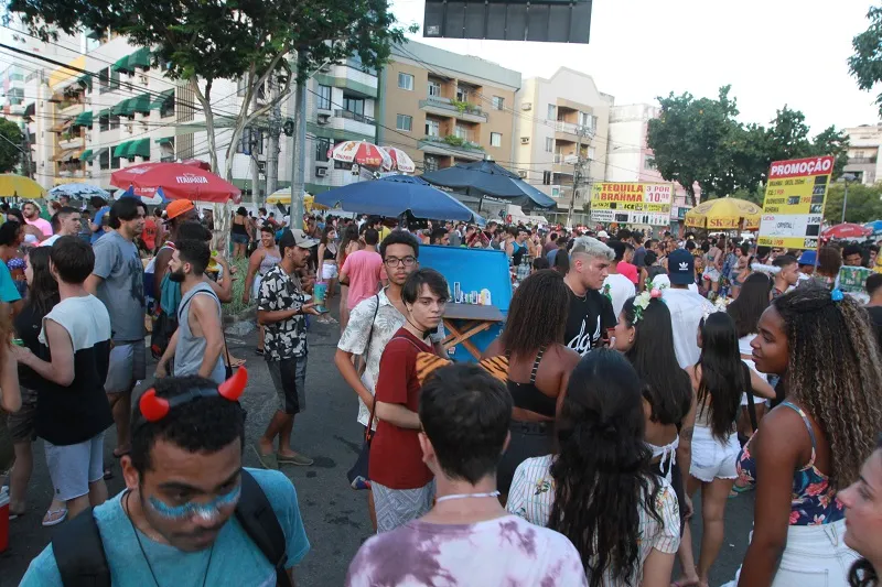 Imagem ilustrativa da imagem Bloco desfila em Jardim da Penha e abre o Carnaval em Vitória