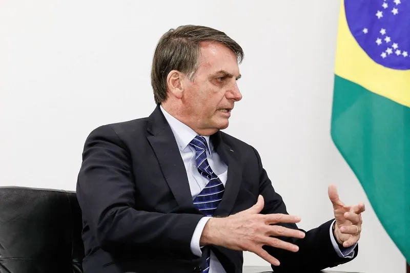 Imagem ilustrativa da imagem "Eu, como cidadão, acho que está um pouquinho alto o dólar", diz Bolsonaro