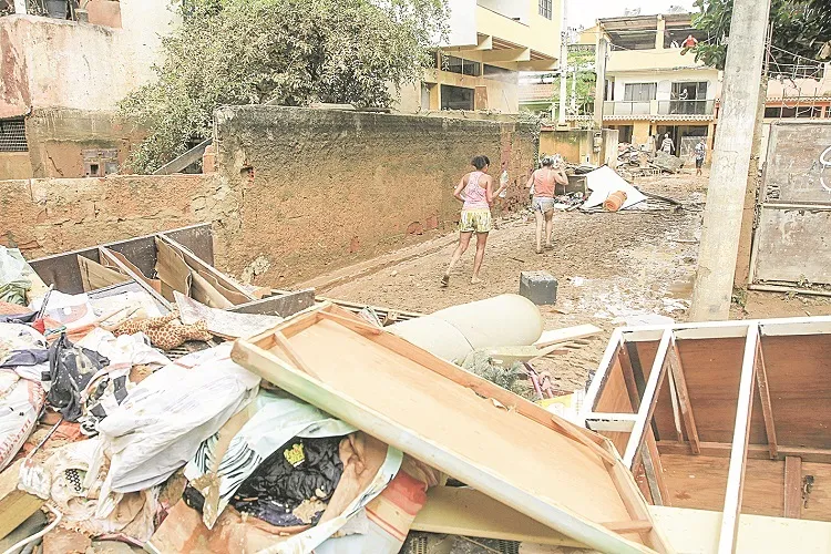 Imagem ilustrativa da imagem Mutirão para quem perdeu documentos na enchente
