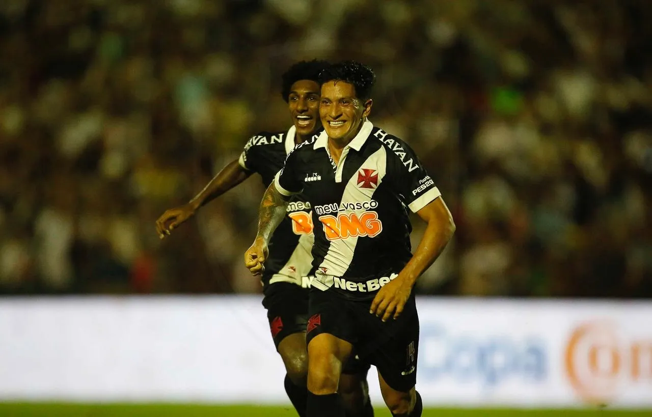 Imagem ilustrativa da imagem Vasco joga mal, empata com Altos/PI, mas avança na Copa do Brasil