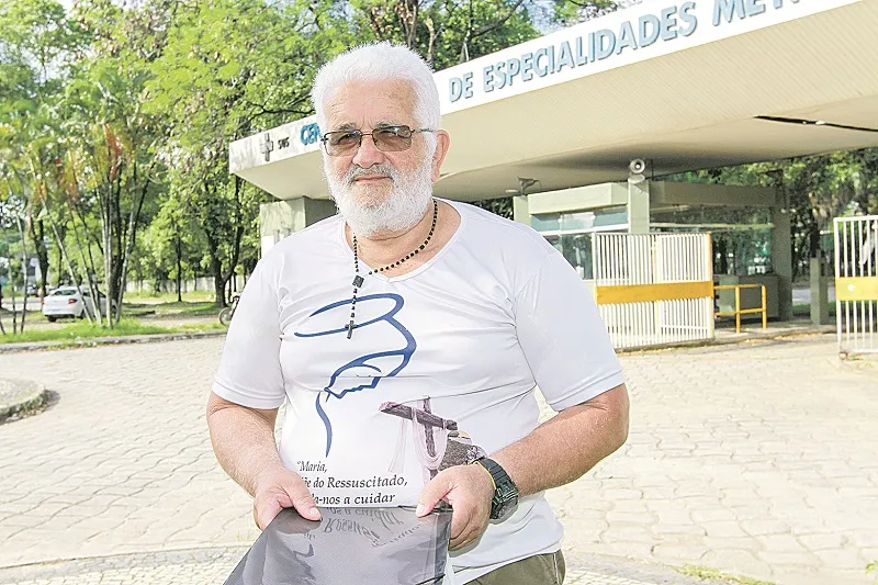 O mecânico aposentado José Roberto Ramalhete, de 67 anos