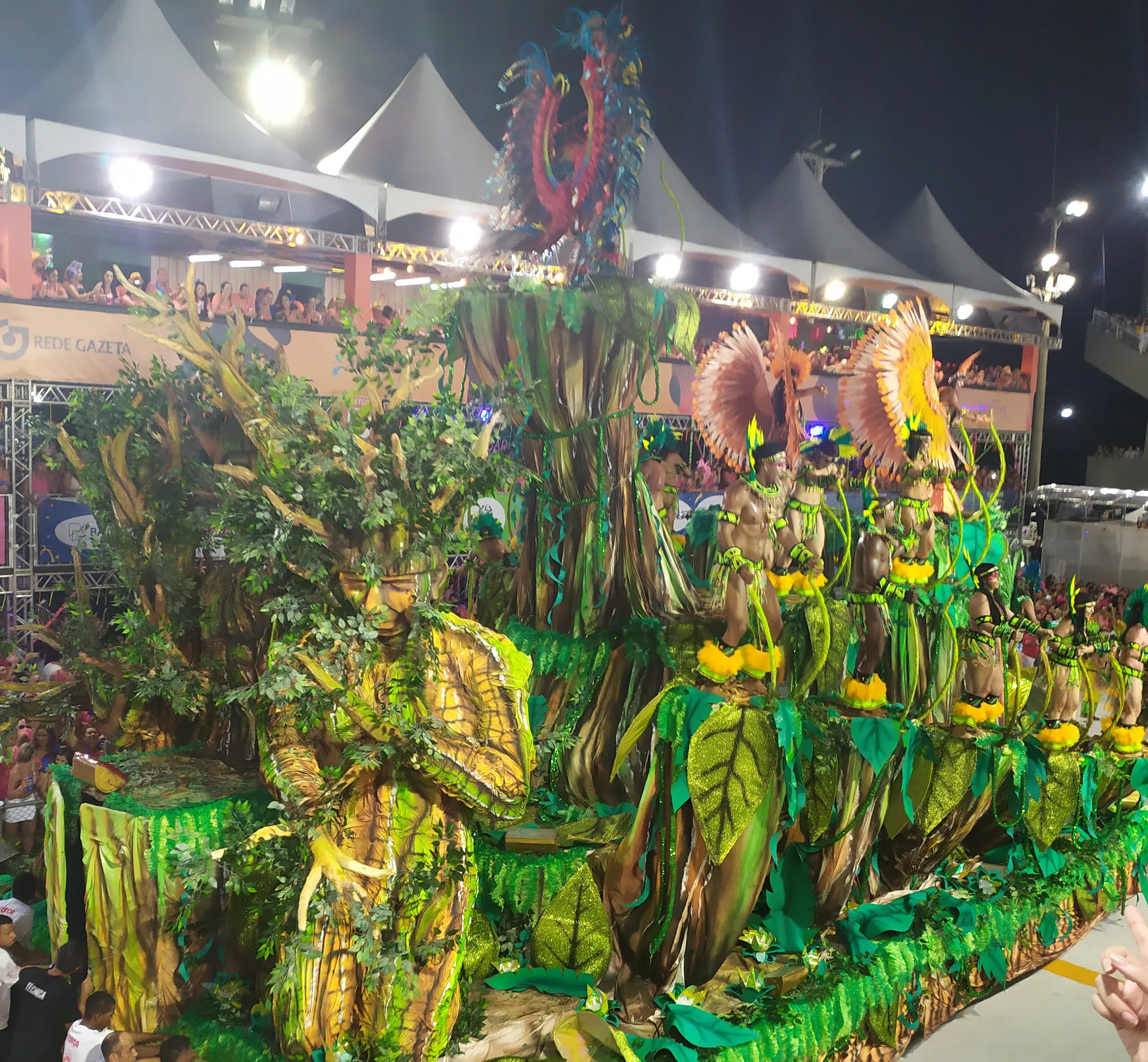 Imagem ilustrativa da imagem OPINIÃO: Cariacica e Vila Velha dominam o Carnaval de Vitória