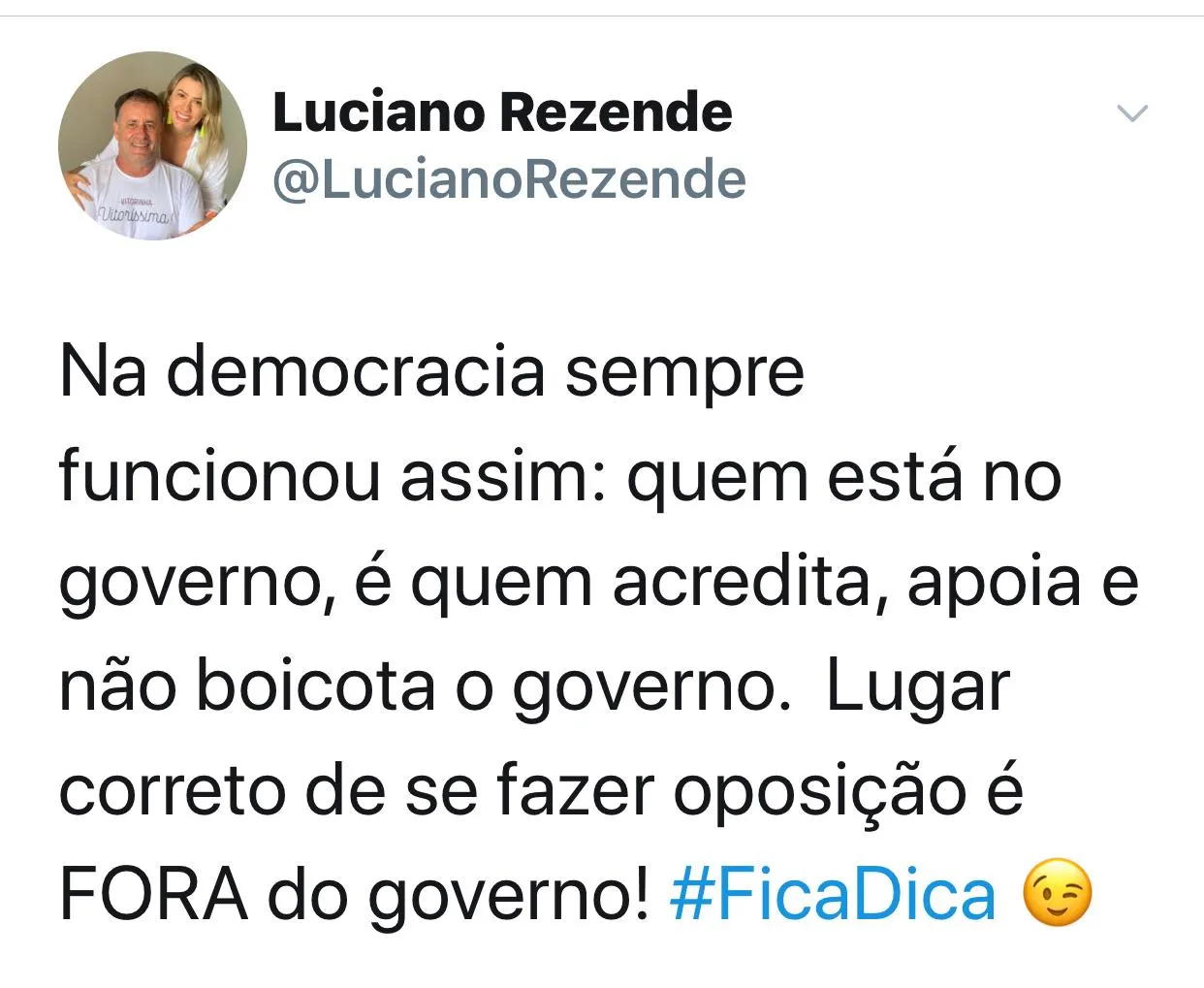 Imagem ilustrativa da imagem No Twitter, Luciano diz que lugar de oposição é fora do governo