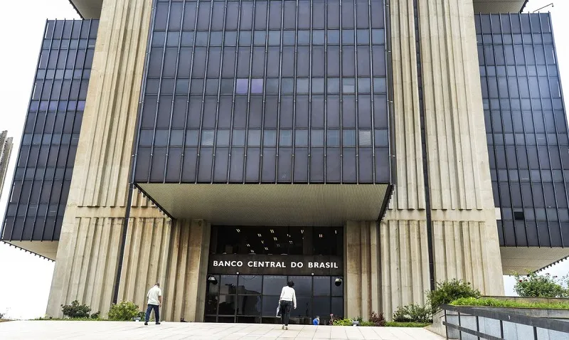 Imagem ilustrativa da imagem Bancos querem mudanças no Pix para evitar roubos e sequestros