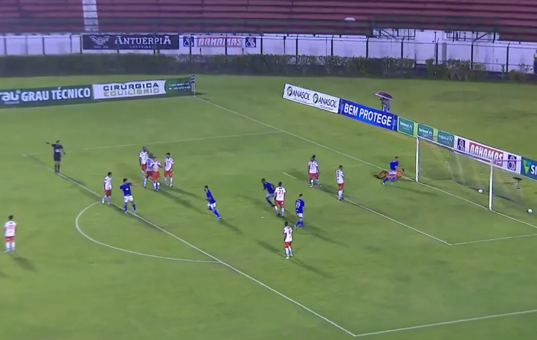 Imagem ilustrativa da imagem Cruzeiro perde 6 pontos na Série B por dívida com time dos Emirados Árabes