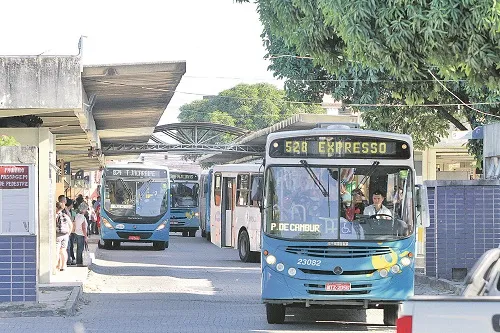 Imagem ilustrativa da imagem Paralisação de empresas do Transcol na primeira segunda do ano