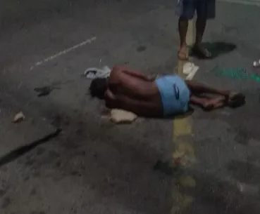 Imagem ilustrativa da imagem Morador de rua é linchado após esfaquear idosas em Vitória