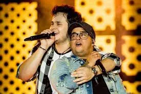 Imagem ilustrativa da imagem Confira Matheus & Kauan em Litrão ao vivo DVD '10 anos na praia'