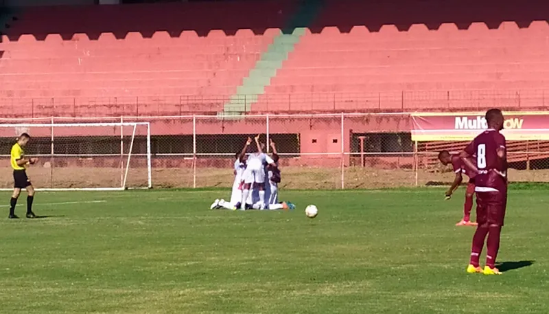 Imagem ilustrativa da imagem Capixabão 2020: Real Noroeste supera a Desportiva no Araripe