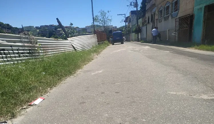 Imagem ilustrativa da imagem Sargento da PM e assaltado na porta de casa em Cariacica e tem arma levada por bandido