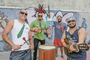 Imagem ilustrativa da imagem Ainda tem folia nos bairros do Estado