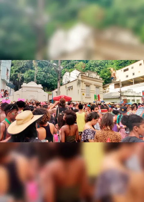 Imagem ilustrativa da imagem "Amigos da Onça" e "Galinha Preta" animam foliões no Centro de Vitória