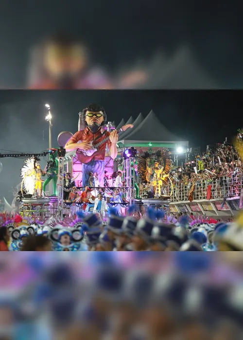Imagem ilustrativa da imagem Mistura de ritmos, sons e cores no último dia de desfile das escolas