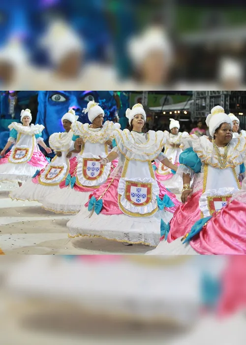 Imagem ilustrativa da imagem Mistura de ritmos, sons e cores no último dia de desfile das escolas