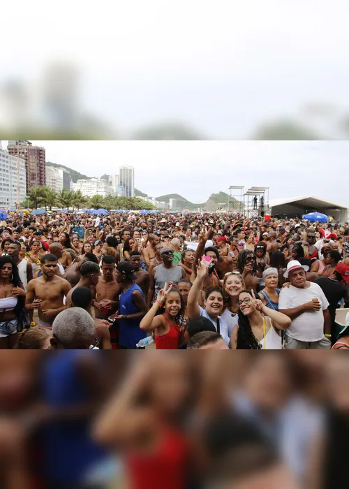 Imagem ilustrativa da imagem Médico diz como doença do beijo pode ser evitada no carnaval