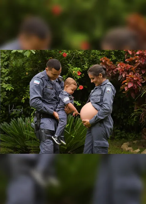 Imagem ilustrativa da imagem Casal de soldados faz ensaio de gestante e encanta a internet