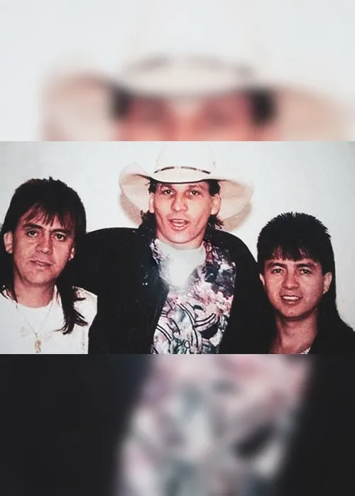 Imagem ilustrativa da imagem Chitãozinho e Xororó lamentam morte de asa Branca: 'pilar do mundo do rodeio'