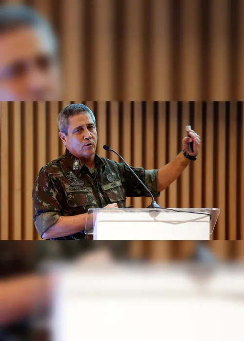 Imagem ilustrativa da imagem País quer mais transparência nas eleições, e debate do voto impresso é legítimo, diz general Braga Netto