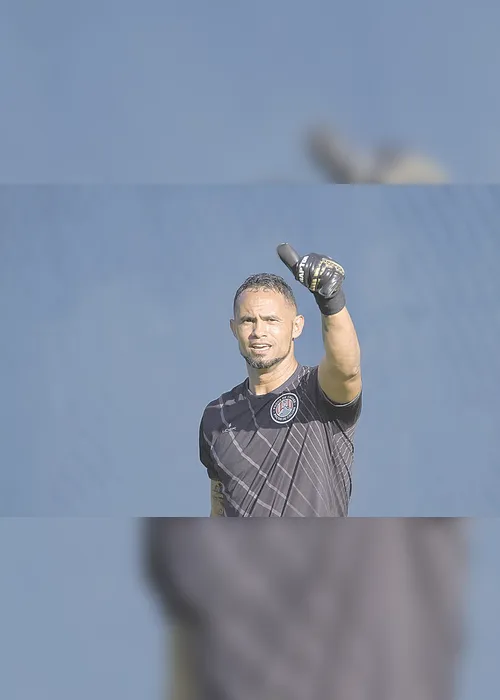 Imagem ilustrativa da imagem Portas fechadas para o goleiro Bruno no São Mateus