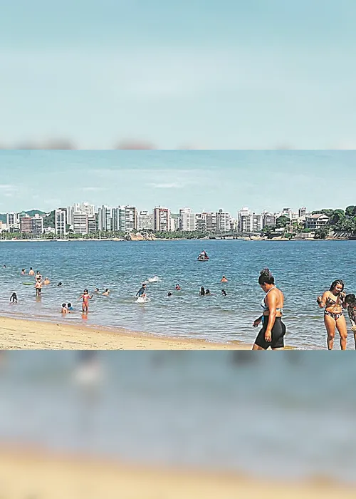 Imagem ilustrativa da imagem Jet ski próximo a banhistas