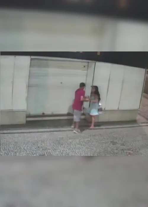 Imagem ilustrativa da imagem Mulher reage a assalto e é esfaqueada na perna em Vitória