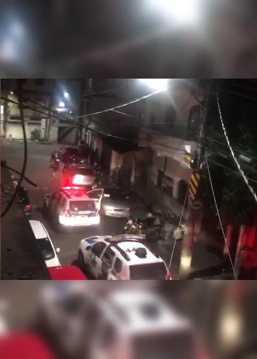 Imagem ilustrativa da imagem VÍDEO | Tiroteio e correria em bloco não autorizado em Vitória