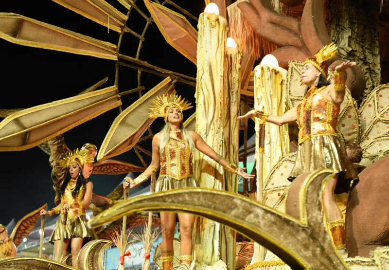 Unidos da Piedade no desfile do Carnaval de Vitória 2020