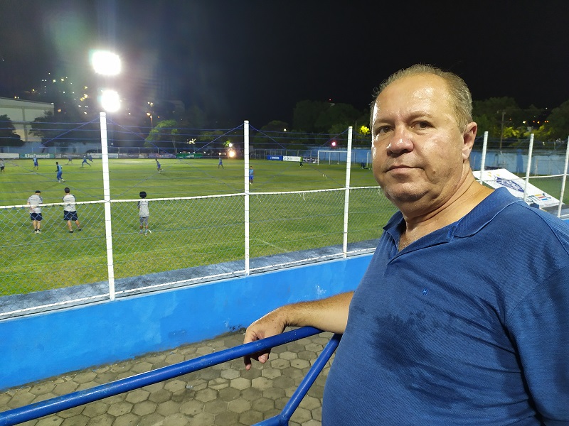 Presidente do Vitória, Ademar Rocha fala sobre como o clube utilizará a premiação se avançar de fase (Foto: Henrique Montovanelli)