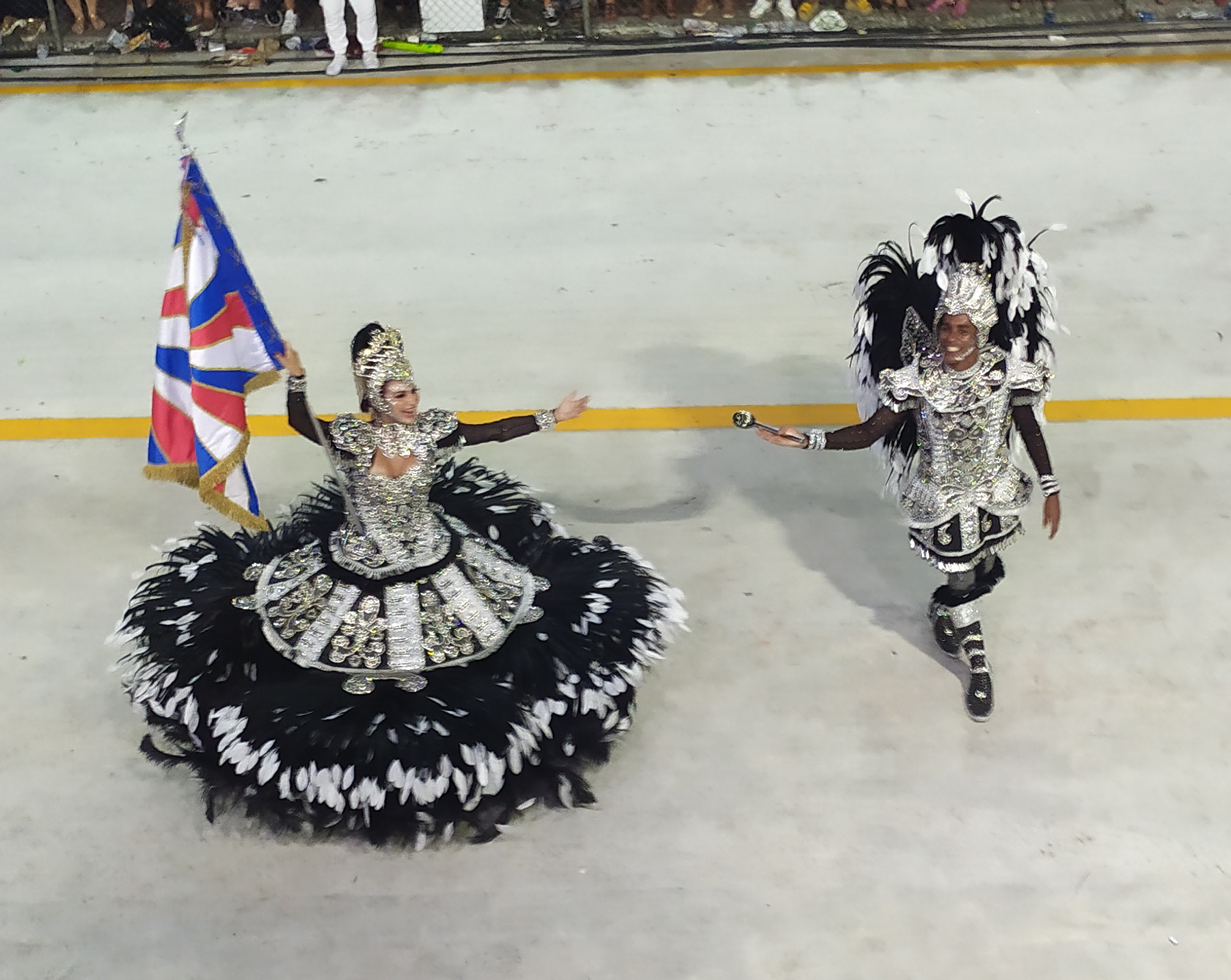 (Casal de Mestre-Sala e Porta Bandeira da Boa Vista. Foto: Rafael Guzzo)
