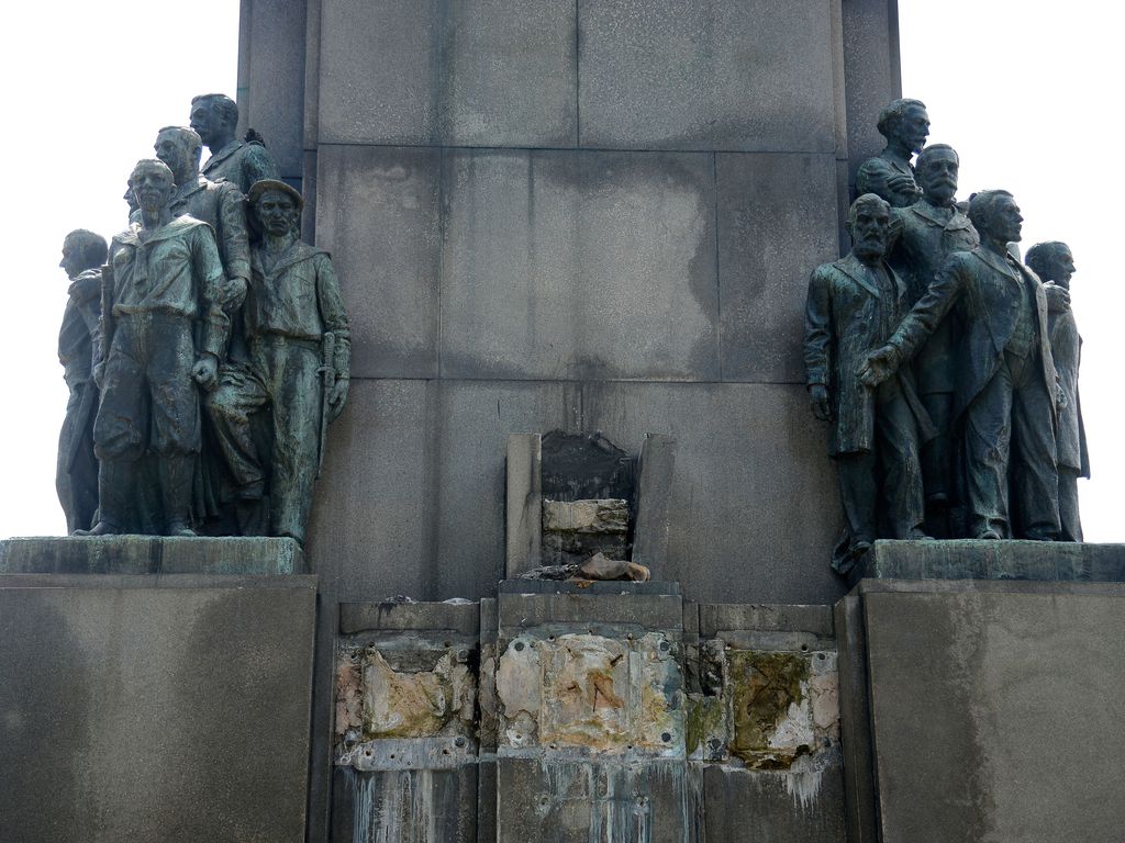Estátua em monumento a Marechal Deodoro da Fonseca é furtada no Rio (Foto: Tânia Rêgo/Agência Brasil)