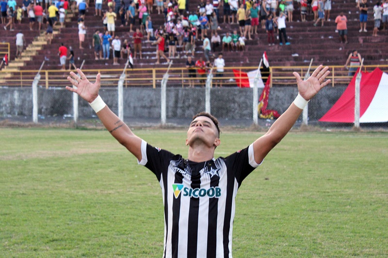 Depois de fazer o gol do título capixaba de 2014, Geraldo marcou um dos gols do acesso do Estrela à primeira divisão estadual em 2018 (Foto: PC Esportes (03/06/2018))